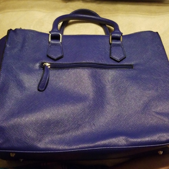 Purse - Picture 2 of 3